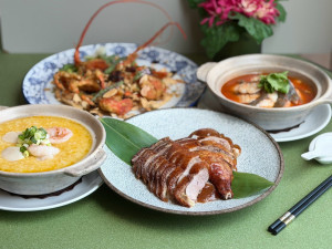 明宮粵菜廳推出「秋饗四味」主打首次推出的燒鵝料理及多道海鮮美饌。