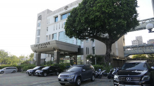 影片驚見持槍射擊還嗆聲恐嚇　台中男遭逮檢方聲押。（圖/陳招宗 攝）