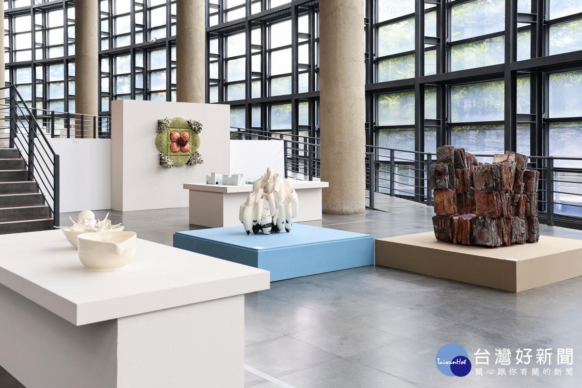 「臺灣國際陶藝雙年展首獎回顧展」登場　陶博館展出歷屆7件首獎作品