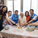 105歲人瑞勤運動　鍾東錦頒贈禮金贈蛋糕祝賀