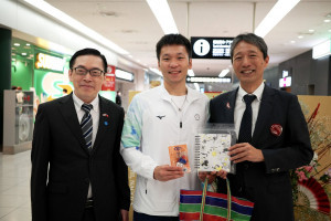 運動部長李洋（中）與日本愛知縣名古屋市副市長中田英雄（右）。（圖／資料照片，圖源：Facebook帳號運動部Ministry of Sports）