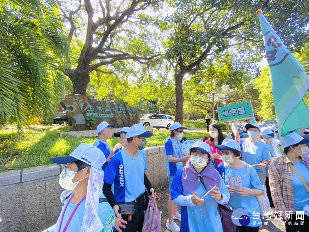 全民健康SO EASY        115年桃園區健走吸引近4千人一同漫步虎頭山