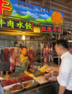 蘇俊賓驚喜推薦，經營多年「牛肉攤老闆」竟是國寶級戲台彩繪大師。
