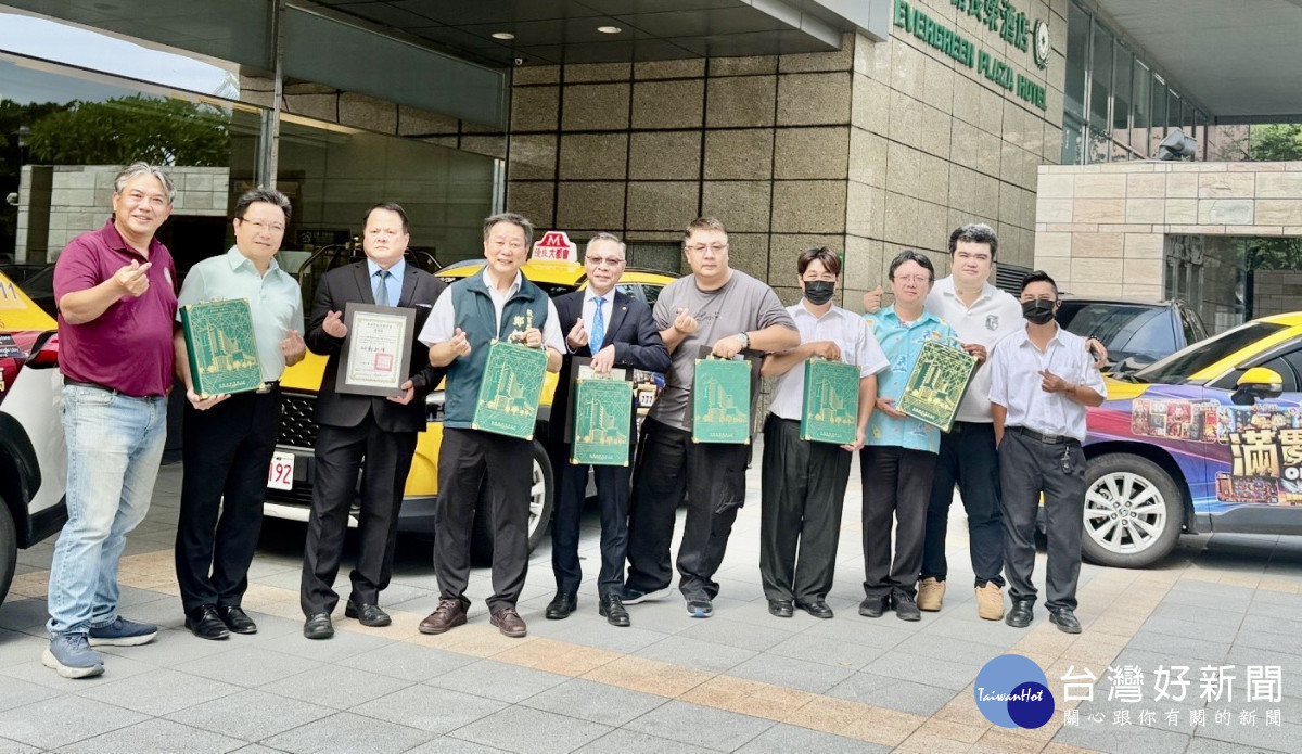 「一盒心意、一份團圓」　南市教育局攜手企業送276盒中秋禮品傳遞溫暖