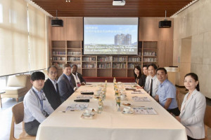 美國德州嘉倫市與日本千葉縣訪團與桃園市府互動熱絡，雙方交換都市發展經驗。