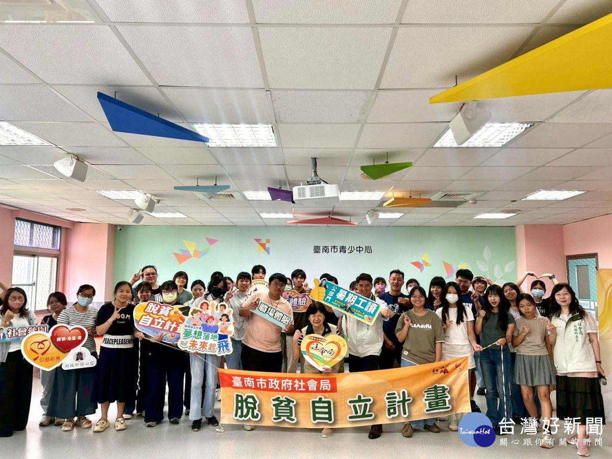 南市府積極推動弱勢賦能　脫貧縫紉師以專業翻轉生活