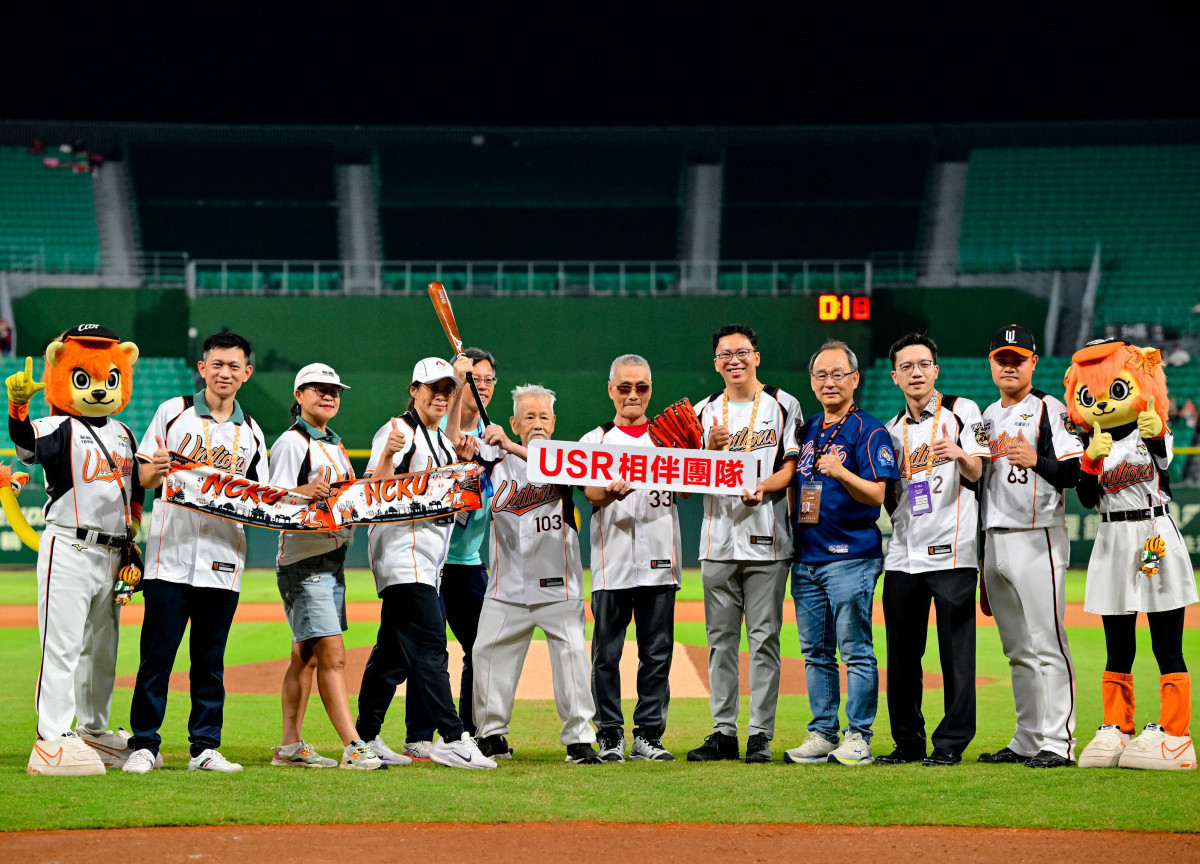 拒絕老化！　亞太棒球場上83歲投手對決103歲打者