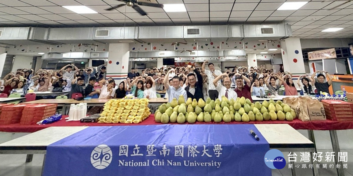 一輪明月、兩地團圓　暨大埔里與台中校區陪伴國際學生溫暖過中秋
