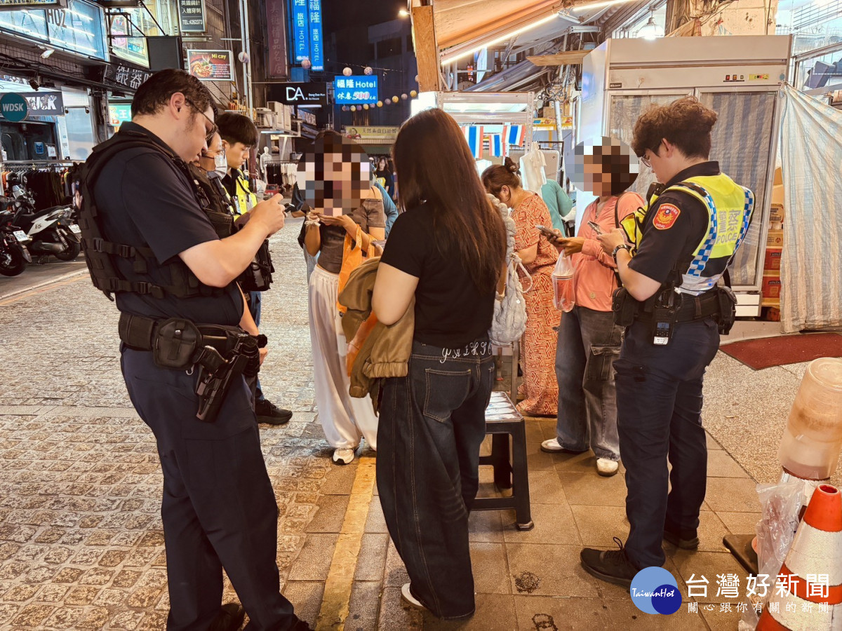 中壢分局於中秋連假期間,規劃執行「查處外來人口在臺非法活動專案勤務」,全力防堵治安破口。<br />
<br />