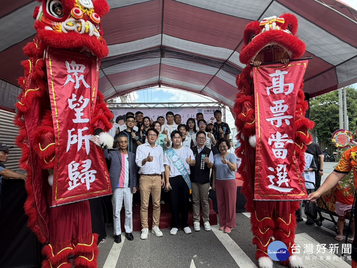 黃國昌挺蘇智弦拚議會關鍵席次 曝「藍白合作」:民眾黨說到做到