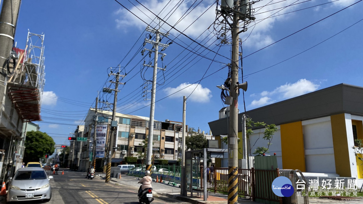 台電預計10月5、6日拆除神清路沿線10座電桿，並新設2座電桿。