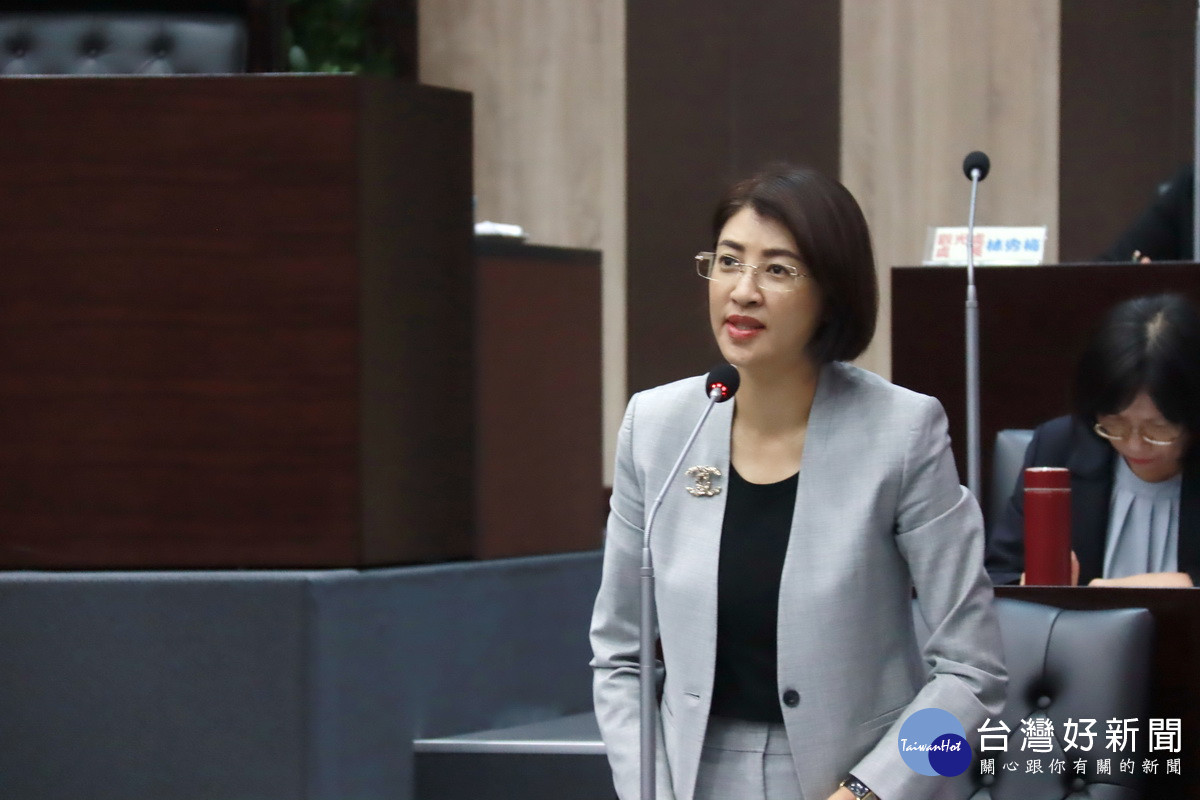 許縣長說兩縣已接洽此案，希望共同玉成。（記者扶小萍攝）