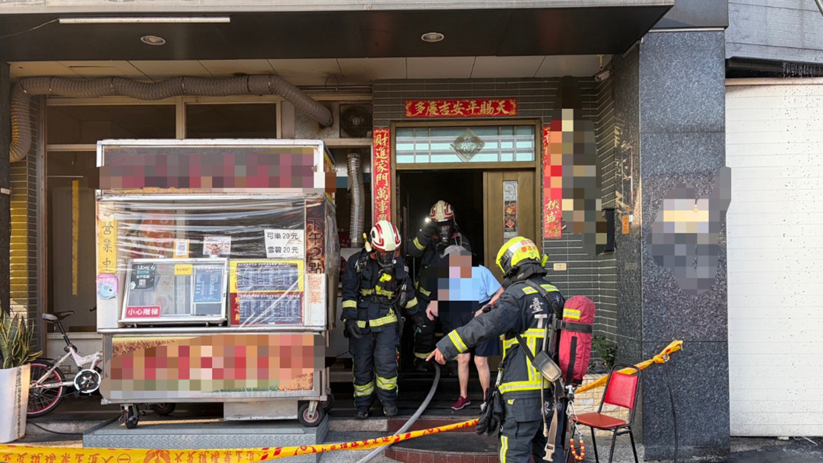 潭子雙併透天厝火警　67歲婦受困套房靠電話求救獲救