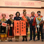 「楷模之路 歲月長駐」從22歲到93歲！　饒慶鈴表揚38位長青暨敬老楷模