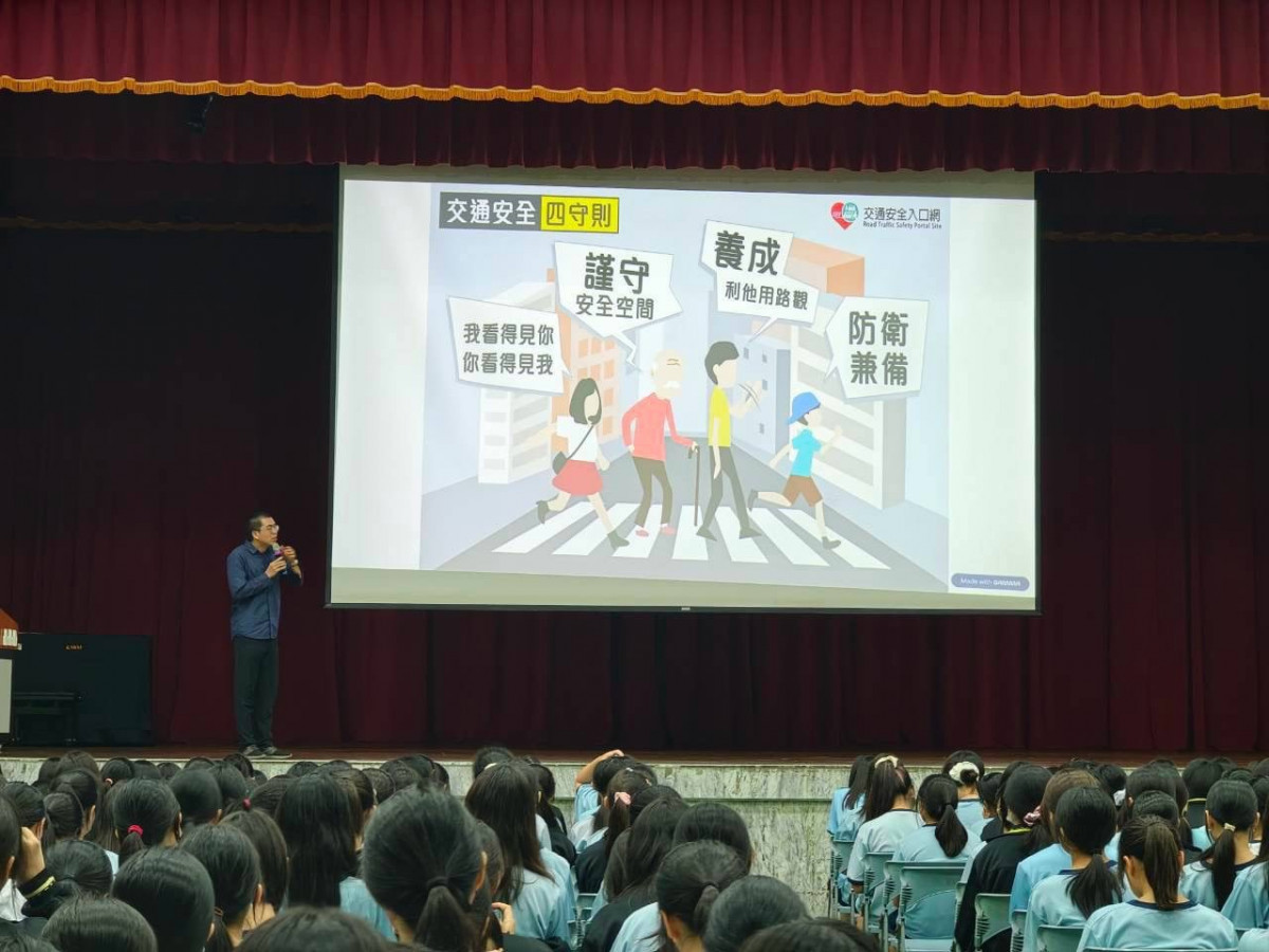 強化學生交通風險辨識力　竹市警攜手校外會新竹女中宣導