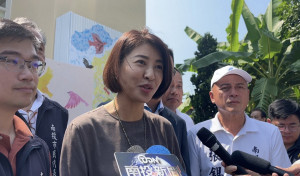 許淑華感謝鄉親的肯定與支持。（ 記者扶小萍攝）
