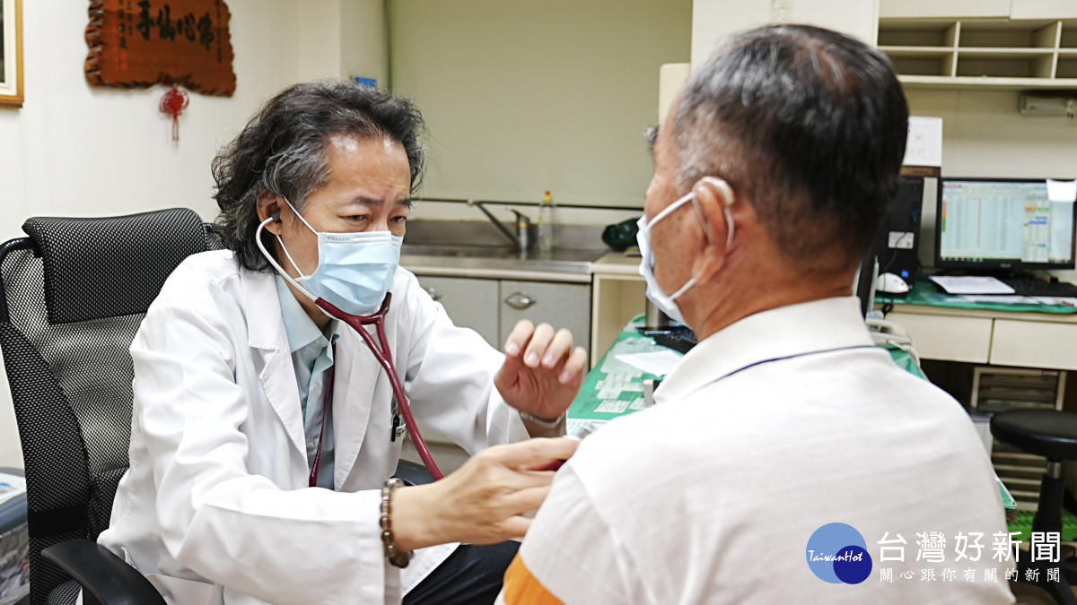 天冷心肌梗塞風險升　秀傳提醒：上腹痛、冒冷汗也可能是警訊