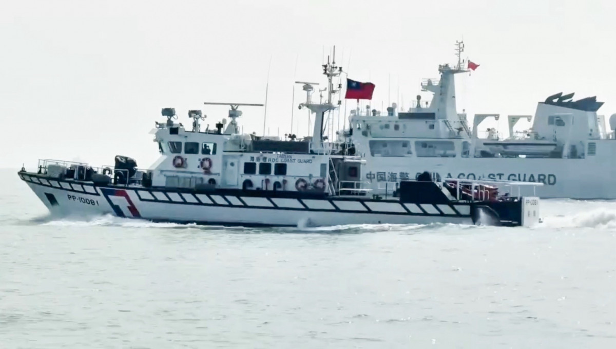 中國海警再派4船入侵金門海域　海巡「一對一」併航監控驅逐