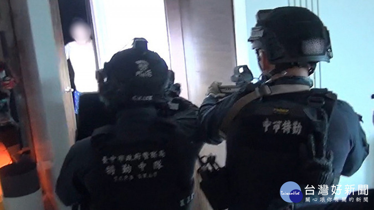微信暱稱「我不是胖虎」網路賣毒！台中警逮4人　起出毒咖啡包196包