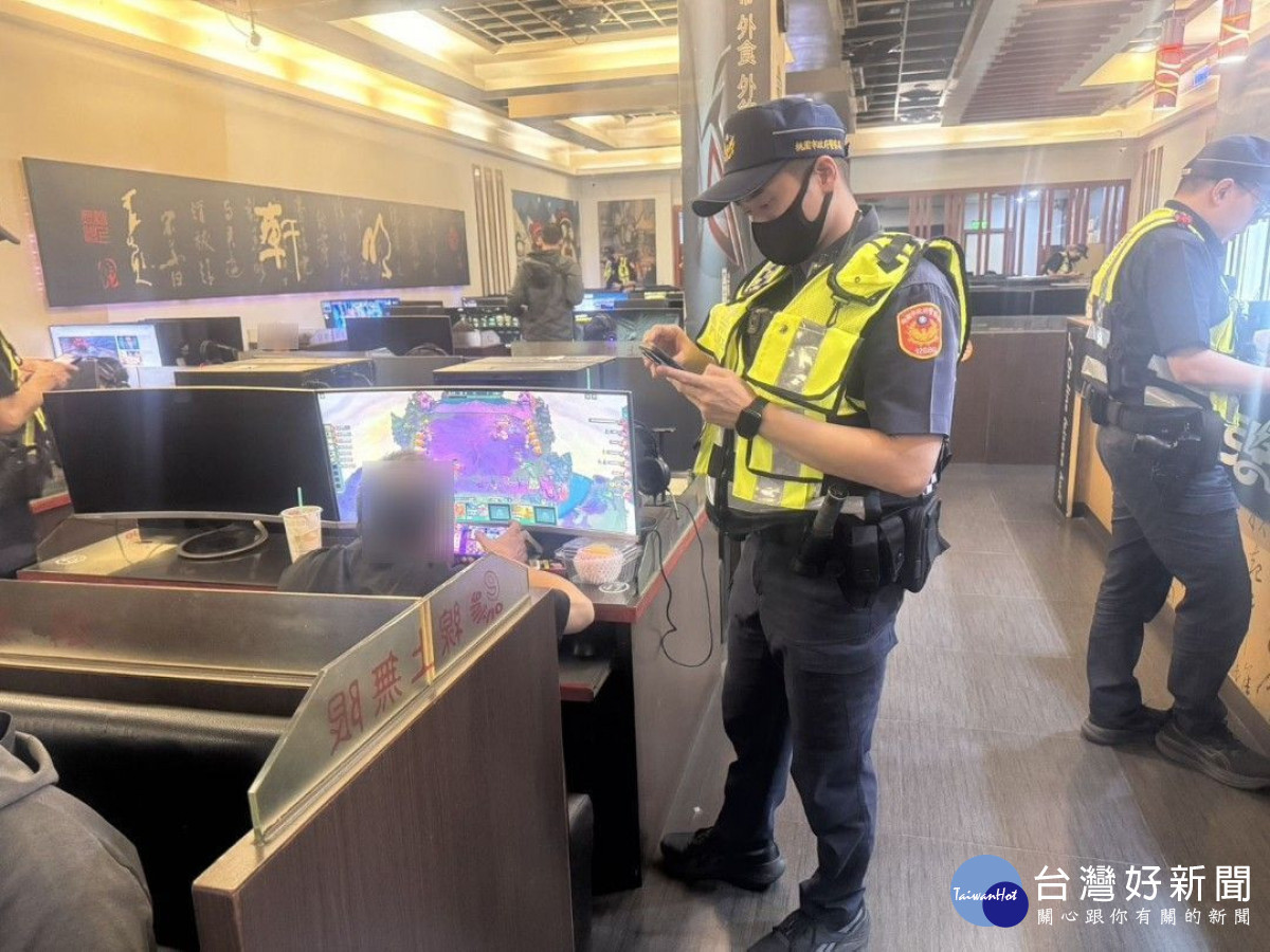 蘆竹警分局全力執行「雷霆除暴專案」擴大臨檢與強力掃蕩不法,展現守護市民安居樂業的堅定決心。<br />
<br />