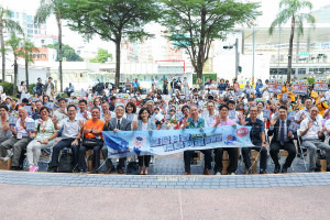 「2026年臺灣科普環島列車」於10月21日從臺南站啟程，來自各國小的學生們齊聚一堂