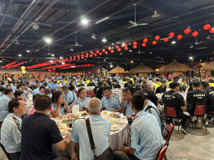 近700名南投縣清潔隊員齊聚歡慶清潔隊員節。（記者扶小萍攝）