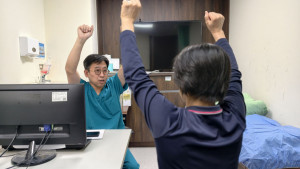 不必一味忍痛、依賴止痛藥！秀傳超音波導引神經止痛累積逾5,000例。圖／秀傳提供