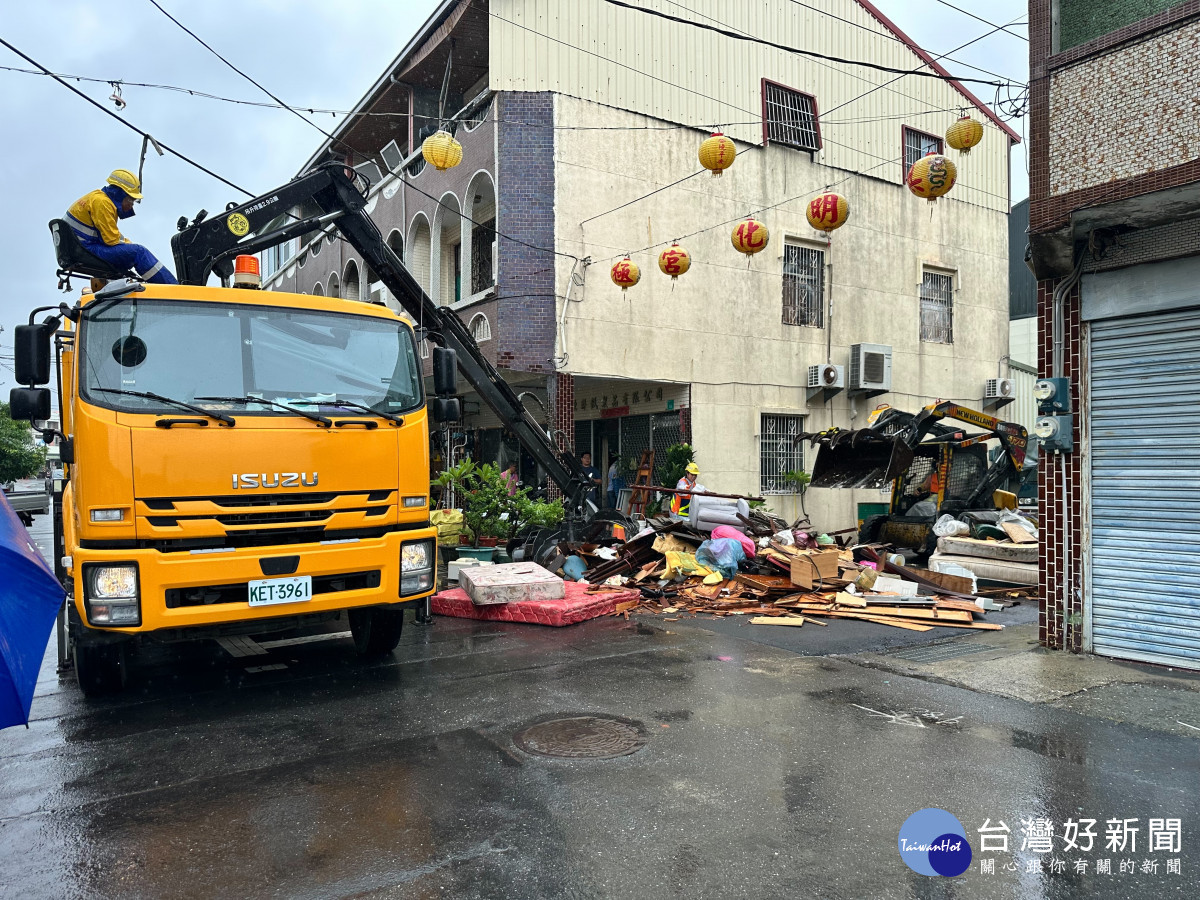 安南海佃路爆炸案環境復原　南市環保局持續協助清運