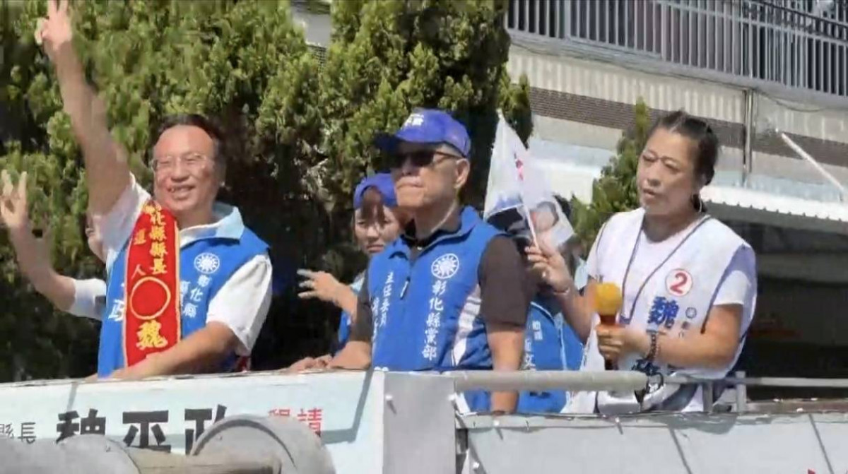 「好事成雙、平政接棒」!魏平政抽中2號籤 車隊跑遍彰化全縣拚支持。圖/記者鄧富珍攝