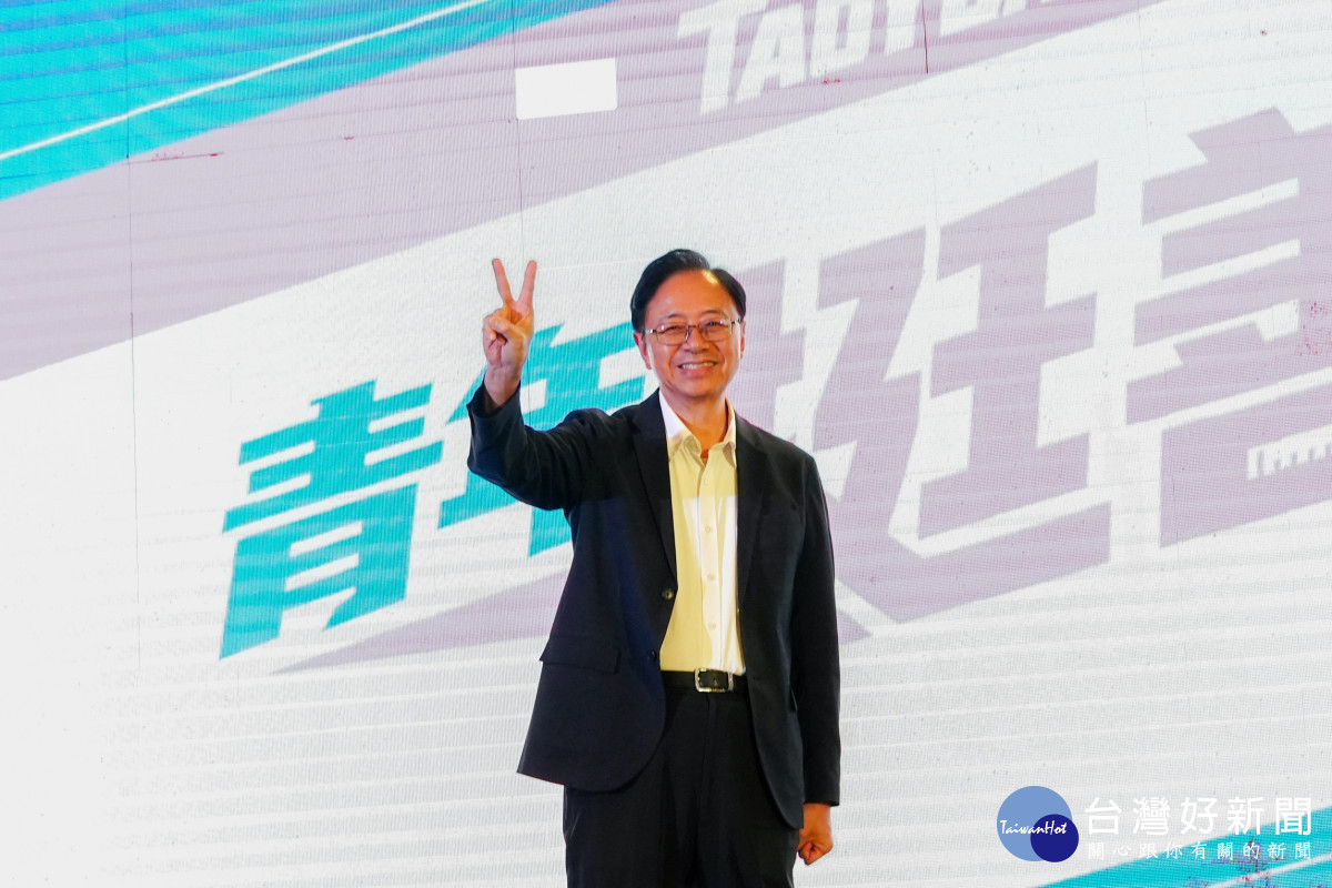 桃園市長候選人張善政「青年後援會」成立,張善政致詞感謝青年朋友的支持。
