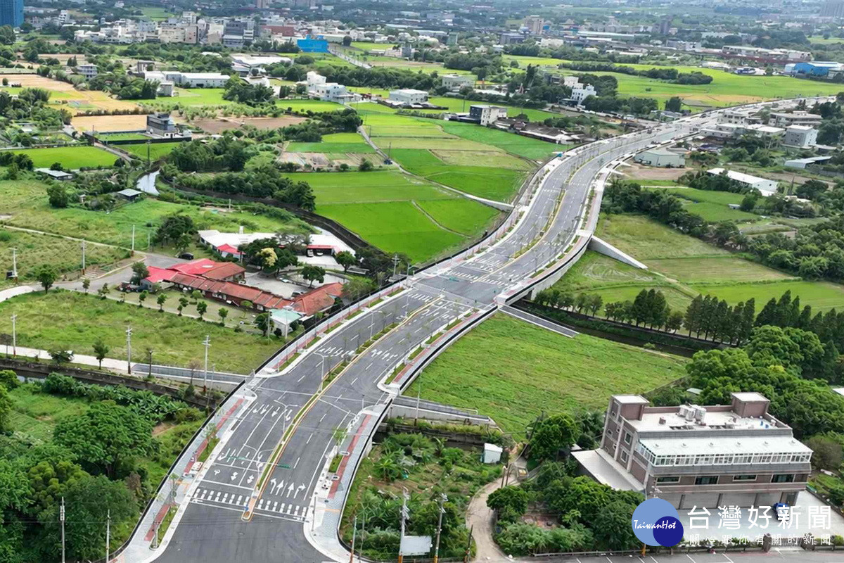 龍慈路延伸台66線道路完工通車。