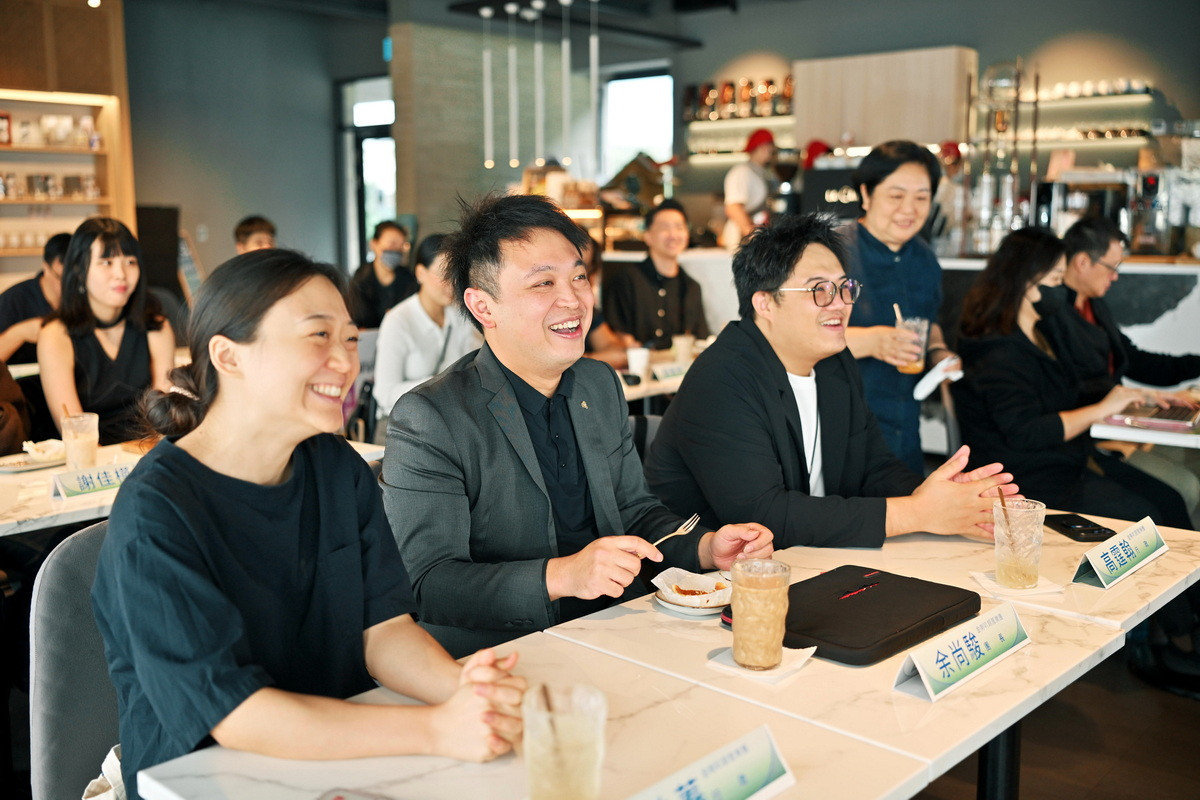 「2026桃園演藝團隊期末交流會」與會者進行精彩分享。<br />