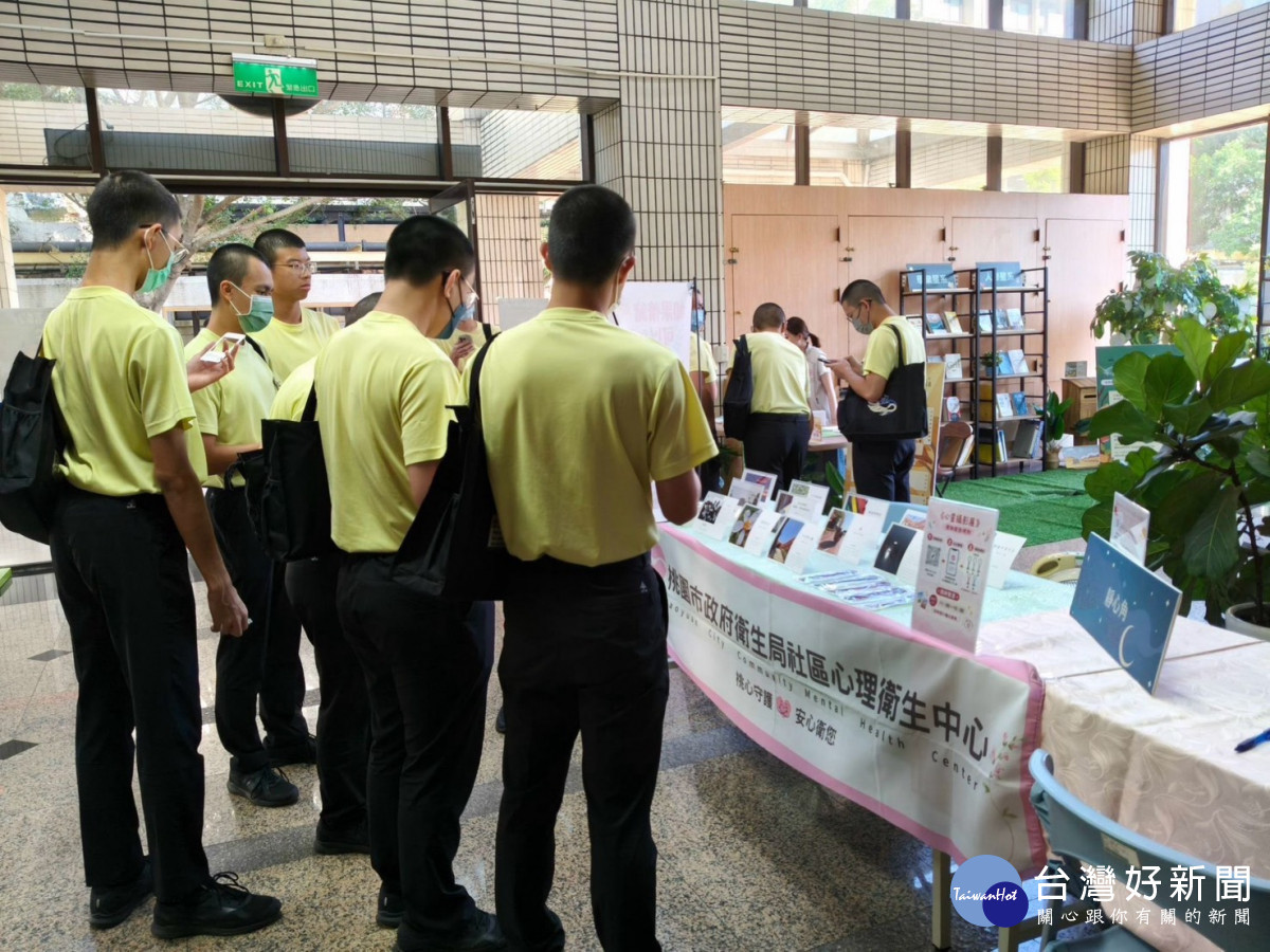 桃園市政府衛生局推動青少年攝影治療系列活動,讓民眾認識攝影治療如何協助覺察及整理感受。