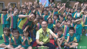 三蘆藝文饗宴嘉年華 李坤城陪孩子放暑假