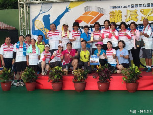 臺南市議會參加105年全國地方議會議長盃軟式網球錦標賽，成功蟬聯14連霸。