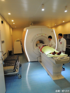 提升南彰化醫療水準　彰醫最新型1.5T磁振掃描儀啟用