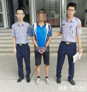 北港警方在旅社查獲男子持有一級毒品海洛因及注射針筒等犯罪工具，依毒品危害罪移送。（記者陳昭宗拍攝）