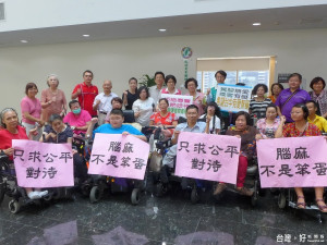身障者搭公車遭強拉辱罵 民進黨議員為弱勢出聲