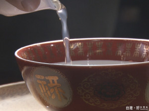 冰店推出養生茶飲 多樣選擇烈日消暑