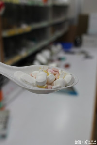 有任何藥物問題應立刻請教專科醫師、藥師，以確保用藥安全。