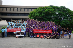 中原大學每年與10餘所國外大學合作辦理國際營隊，今年共吸引近百名國外學生參與。