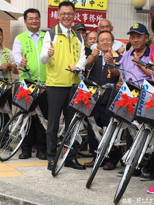 為便於服務民衆　埔心鄉公所贈鄰長專用腳踏車