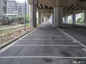 桃園市上海路國道二號橋下增設二處停車場，解決桃市民眾停車問題