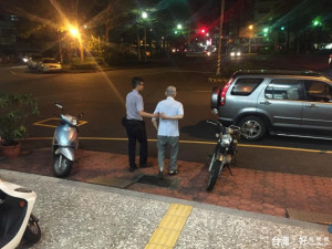 失智老翁騎機車百里尋家 竟已今非昔比
