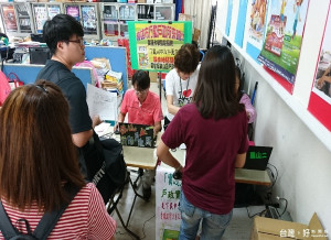 ▲高雄市「行動戶政所」入校園，服務再提升。（圖／記者潘姿瑛攝）