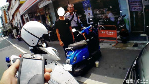 16萬現金甫得手就栽了 休假警眼尖發現車手

