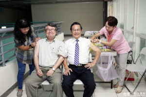 您打了沒？守護長者市府力推左流右肺防護加倍疫苗接種