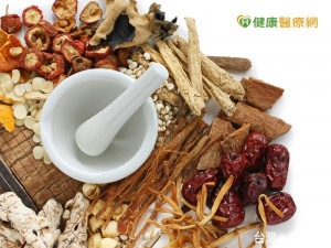中醫養心補腎改善精蟲異常　對症治療男性不孕