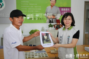 嘉義縣社會局協助解決低收入戶申請問題