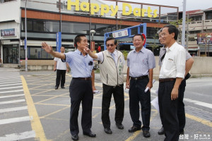視察嘉義轉運站地坪凹陷 涂市長：治本並追究到底